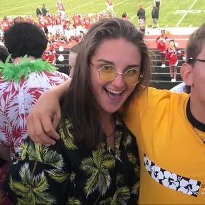 Meet your Posher, Abi